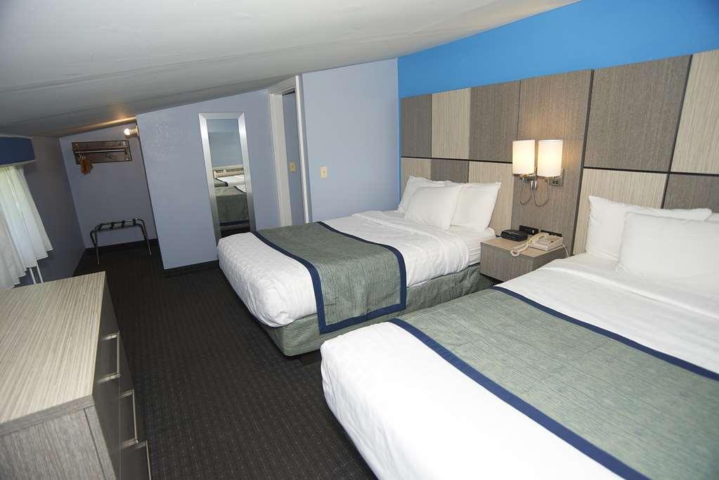 Sandwich Lodge & Resort Room photo