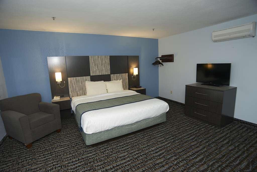 Sandwich Lodge & Resort Room photo